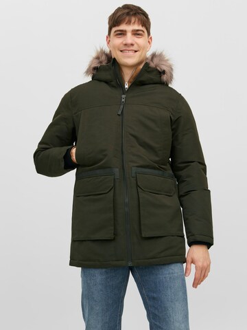 Manteau mi-saison 'Wing' JACK & JONES en vert : devant