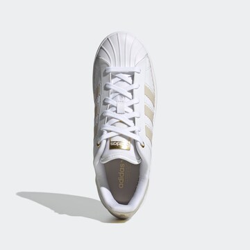 ADIDAS ORIGINALS Rövid szárú sportcipők 'Superstar' - fehér