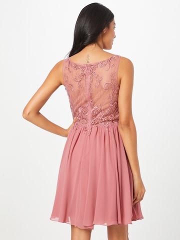 Robe de cocktail Laona en rose