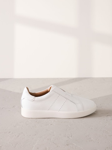 Next - Zapatillas sin cordones en blanco