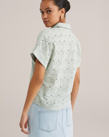 WE Fashion Blouse in Green