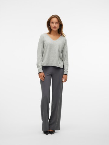 VERO MODA Sweater 'VMBREEZE' in Grey