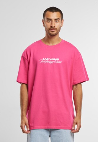 Tricou 'Gambling Capital' de la Mister Tee pe roz: față