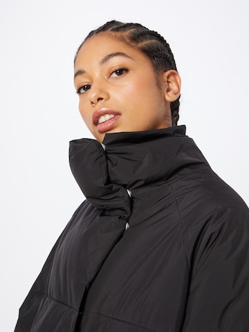 Manteau d’hiver Won Hundred en noir