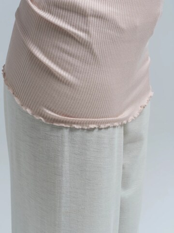Seamless Basic Toppi 'Silky Daze' värissä beige