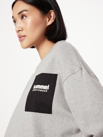 Hummel Sweatshirt 'Dacia' i grå