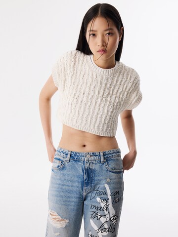 Twist Sweater in White: front