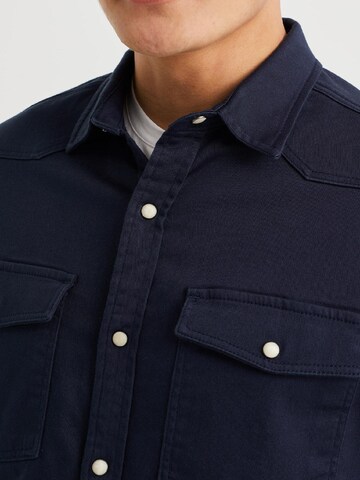 WE Fashion Slim fit Button Up Shirt in Blue