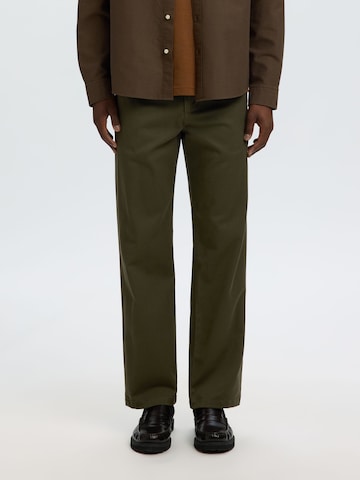 Pantalon chino 'SLMMiles' SELECTED en vert : devant