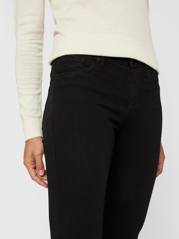 VERO MODA Skinny Jeans 'Tanya' in Schwarz