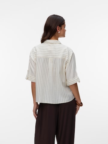 Chemisier 'AWRYDER FABIANA' VERO MODA en blanc