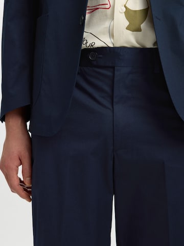 SELECTED - regular Pantalón de pinzas 'Selected X Hotel Amour' en azul