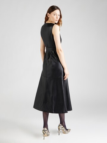 Robe River Island en noir