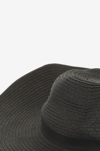 H&M Hat & Cap in M in Grey