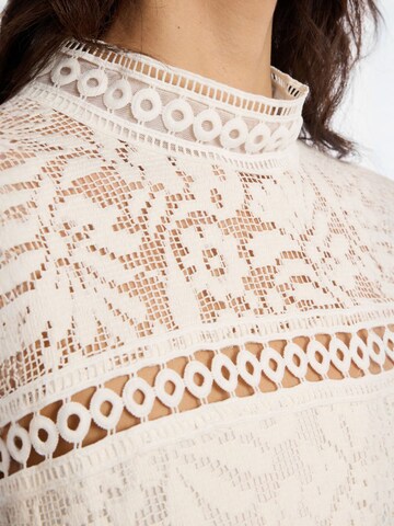 Ana Alcazar Dress 'Daley' in White