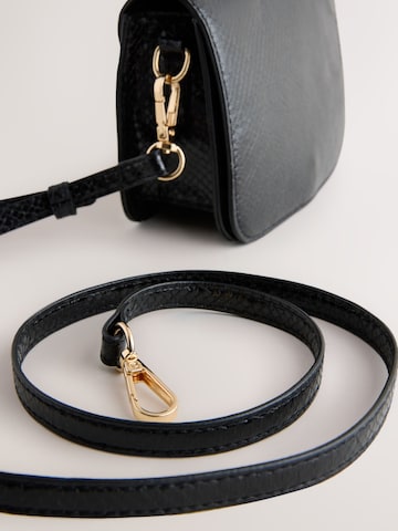 Next Clutch in Schwarz