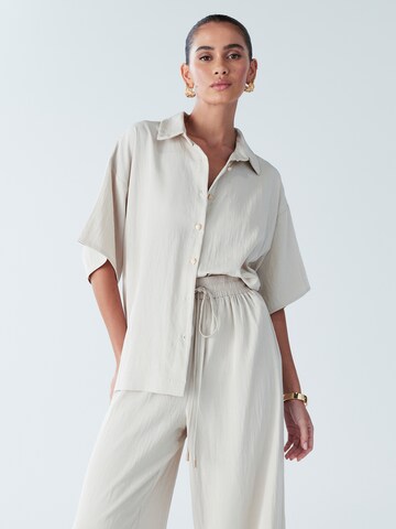 Camicia da donna 'Josefina' di BWLDR in beige: frontale