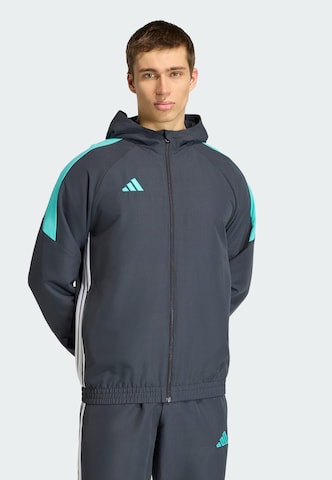 Veste de sport 'Tiro 26 Essentials' ADIDAS PERFORMANCE en gris : devant