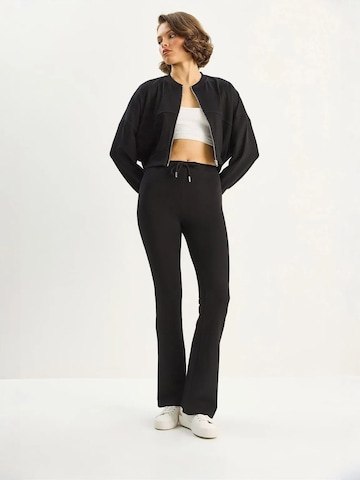 Bianco Lucci Joggingpak in Zwart