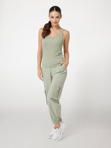 GUESS Top in Green