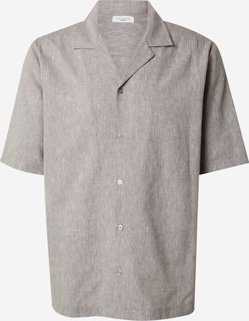 ABOUT YOU x Kevin Trapp - Ajuste regular Camisa 'Joey' en gris: frente