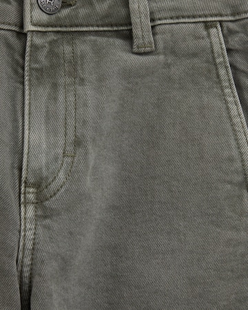 WE Fashion - Loosefit Vaquero en verde