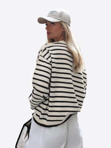 Cupshe Pullover in Schwarz