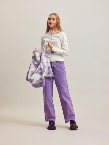 Regular Jean 'DIZZA' LMTD en violet