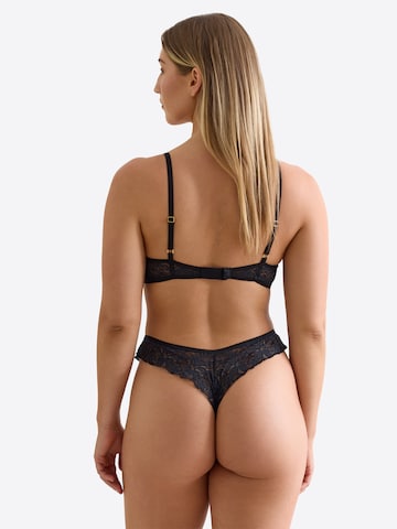 Erlich Textil - Tanga 'Iconic Lace' em preto