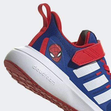 ADIDAS SPORTSWEAR Sportcipő 'Marvel Fortarun Spider-Man 2.0 Cloudfoam Lace Strap' - kék