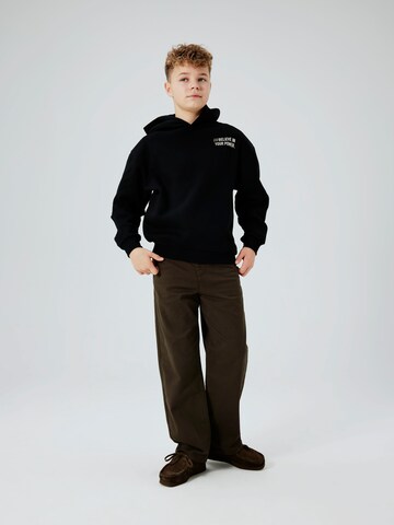 Sweat 'NKMOSVILD' NAME IT en noir