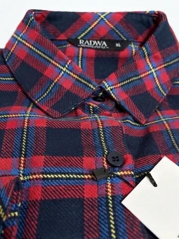 Chemisier 'Comfy regular' Radwa en bleu