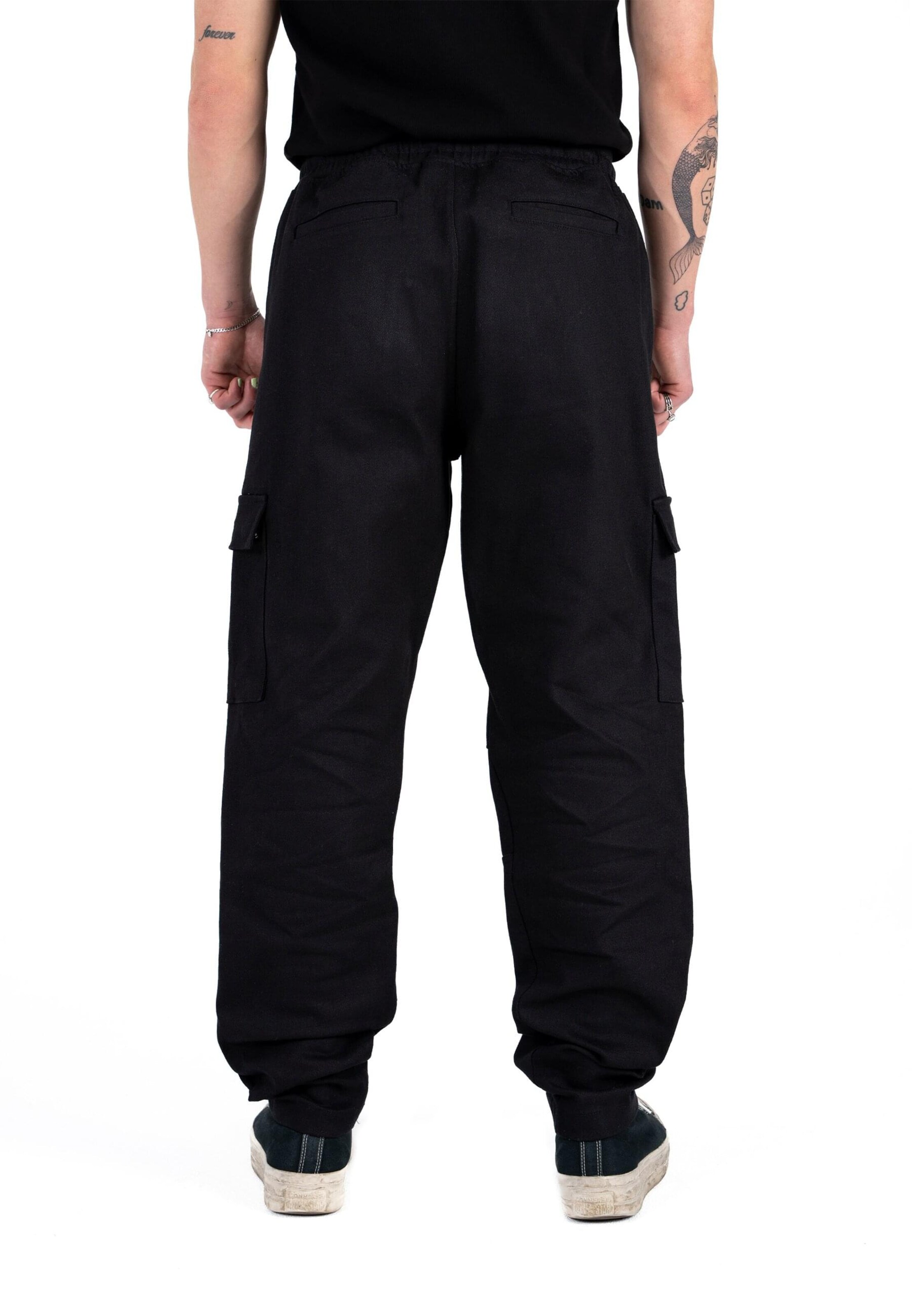 Prohibited Avar lõige Klapptaskutega püksid, värv must