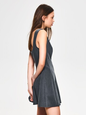 Bershka Ruha - szürke