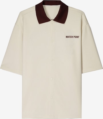 BershkaRegular Fit Košulja - bijela boja: prednji dio