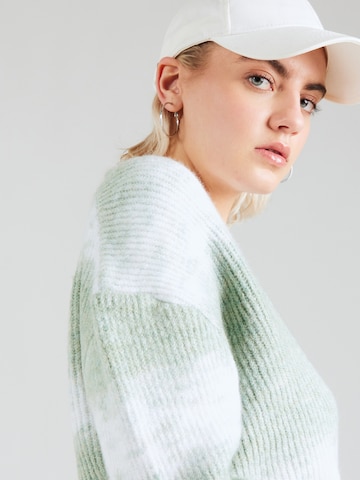 ABOUT YOU Knit Cardigan 'Silva' in Green