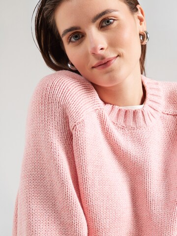 GAP Pullover in Pink