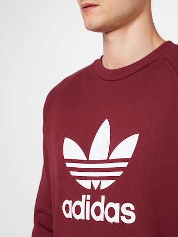 ADIDAS ORIGINALS - Sweatshirt 'Adicolor Classics Trefoil' em vermelho