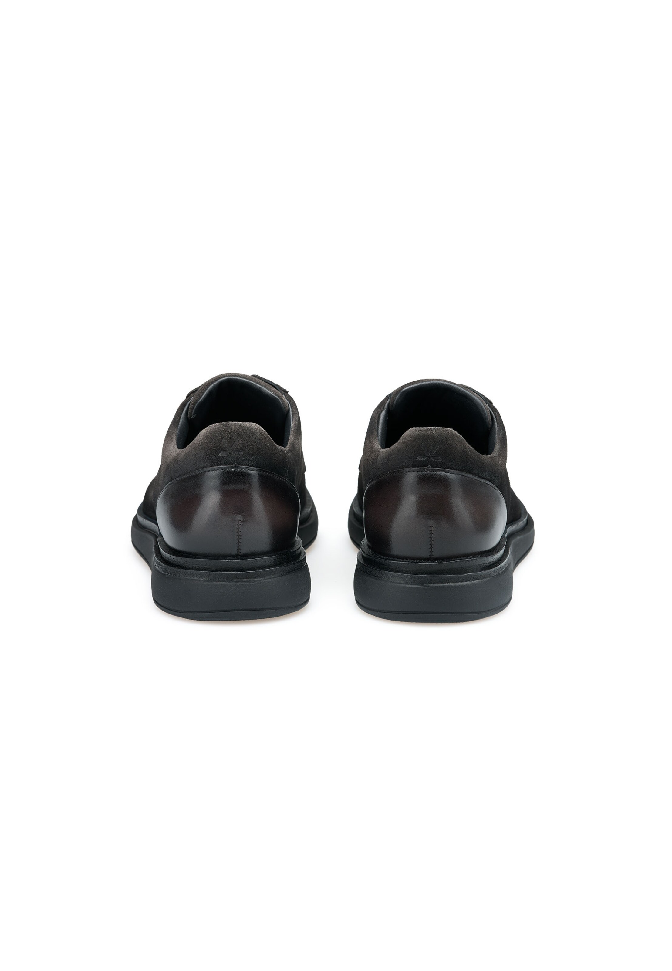 Chaussure à lacets LLOYD en noir