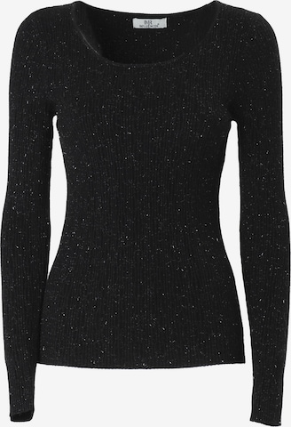 Influencer Sweater in Black: front