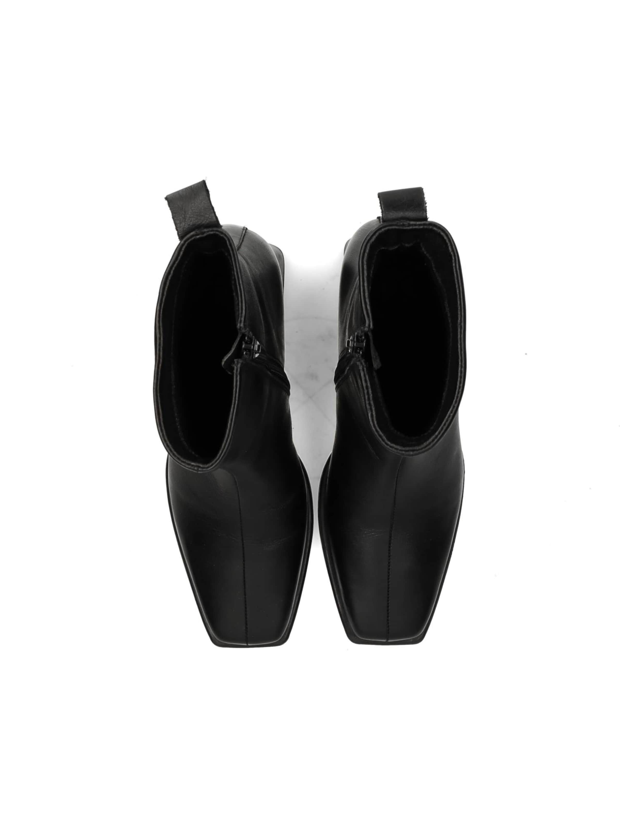 PS Poelman Bootie 'Dua' in Black