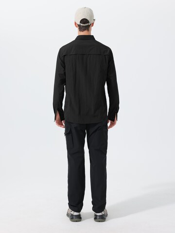 Youthup Regular fit Button Up Shirt in Black