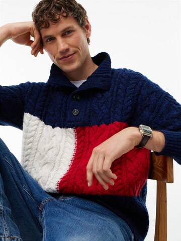 Pullover di TOMMY HILFIGER in blu
