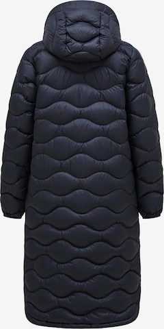 PEAK PERFORMANCE Winter Coat in Black