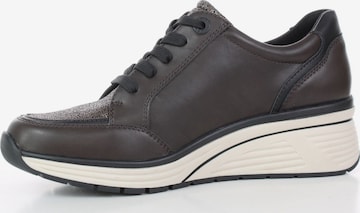 Relife Sneaker, ca.40 mm hoch, Weite G in Braun: Vorderseite