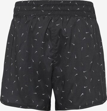 Regular Pantaloni sport 'ONE' de la NIKE pe negru