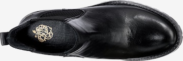 Apple of Eden Chelsea boots 'Monika' i svart