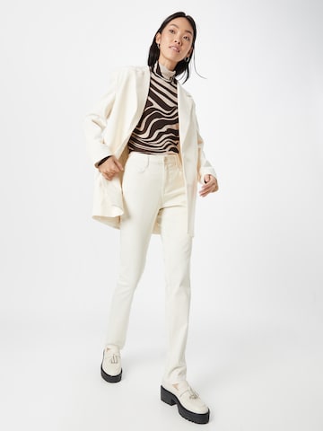 BRAX Slimfit Spodnie 'MARY' w kolorze biały