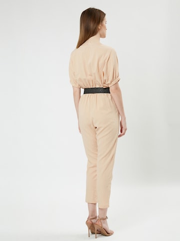 Tuta jumpsuit di Influencer in beige