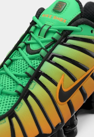 Nike Sportswear Ниски маратонки 'SHOX' в зелено